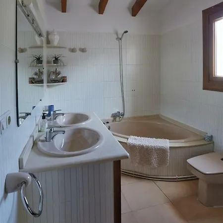 Preciosa Villa, Plena Naturaleza,jardin Grande,rustico, Increibles Vistas, Parque Natural Montgo, Holiday home *